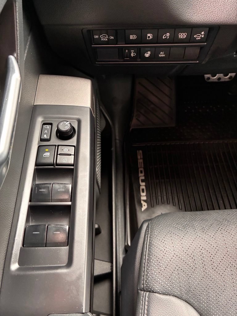 Used 2025 Toyota Sequoia Limited w/ TRD Off-Road Package AWD/4WD image 27