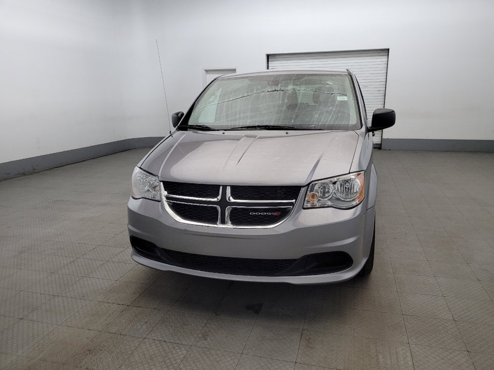 Used 2019 Dodge Grand Caravan SE FWD image 15