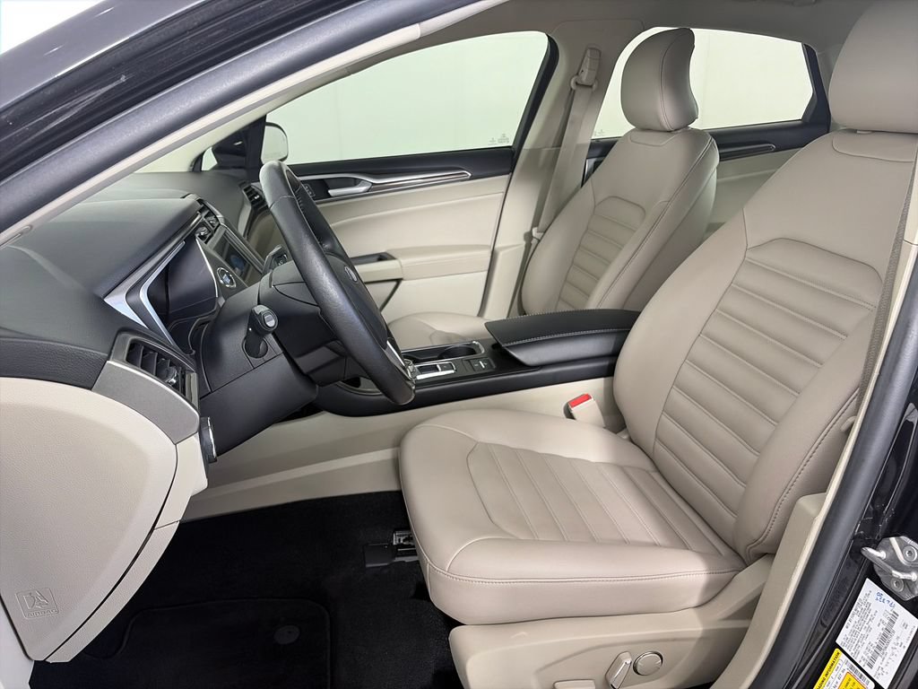 Certified 2019 Ford Fusion SEL FWD image 11