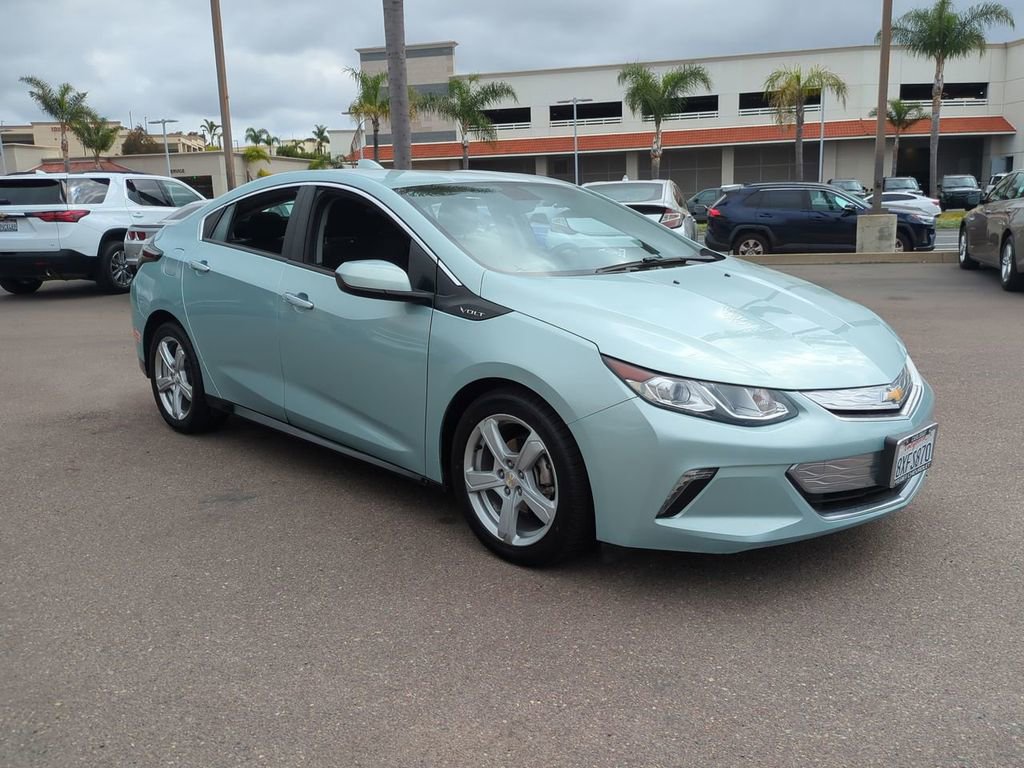 Used 2018 Chevrolet Volt LT image 2