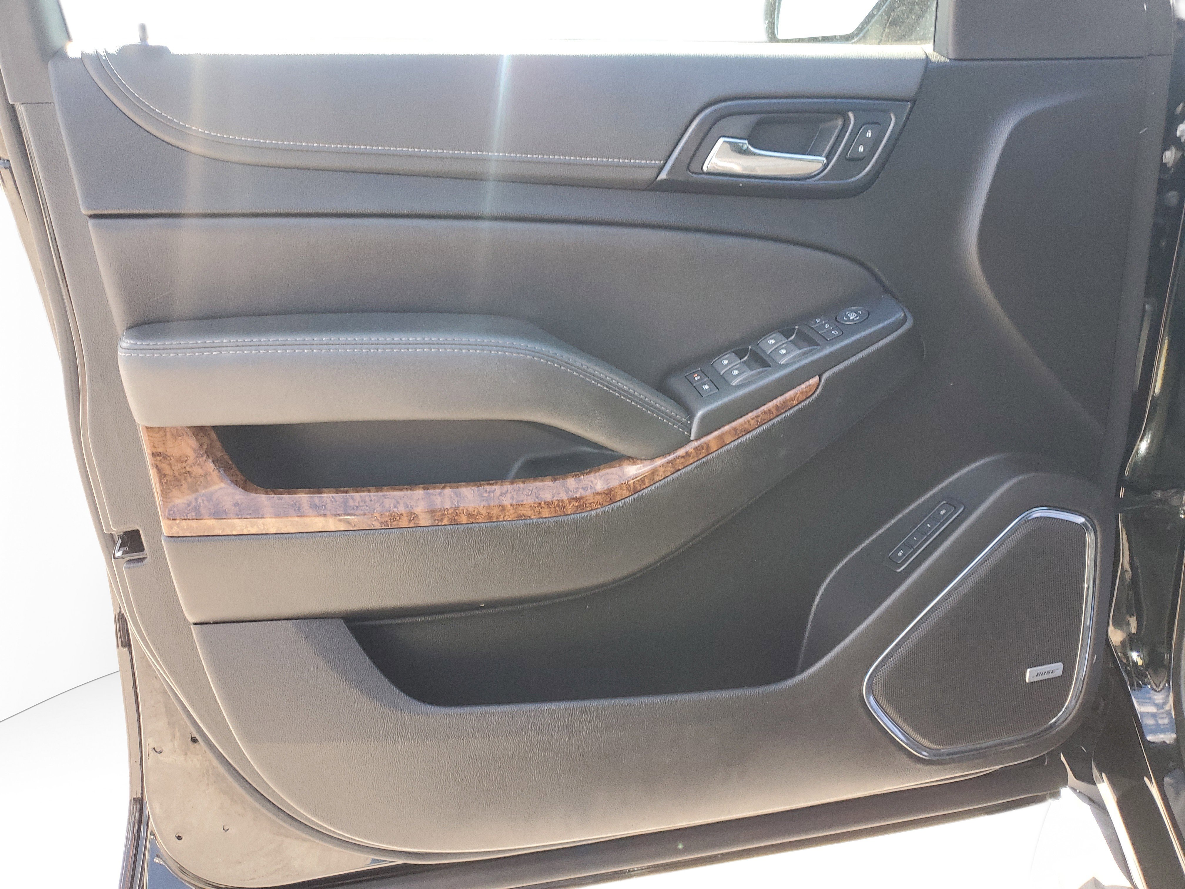 Used 2020 Chevrolet Suburban Premier w/ Max Trailering Package image 16