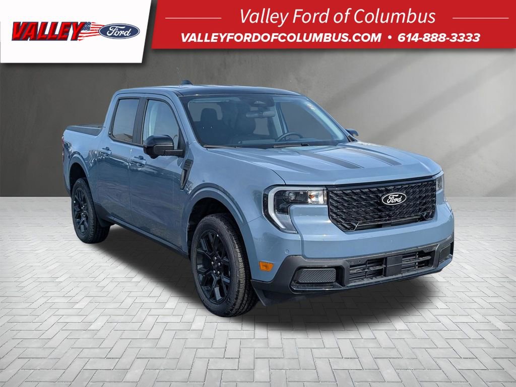 New 2025 Ford Maverick Lariat w/ Black Appearance Package