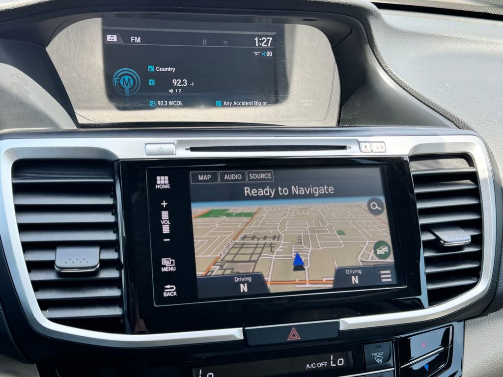 Used 2016 Honda Accord Touring image 23