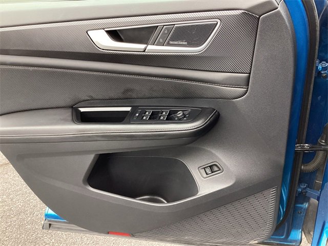 Used 2024 Volkswagen Atlas Cross Sport SEL Premium R-Line image 26