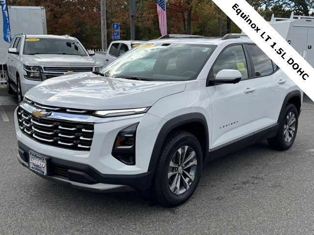 Used 2025 Chevrolet Equinox LT w/ Safety and Technology Package image 13