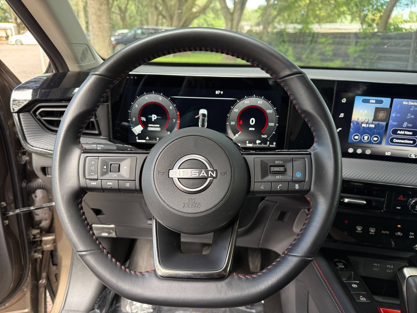 Used 2026 Nissan Kicks SR FWD image 24