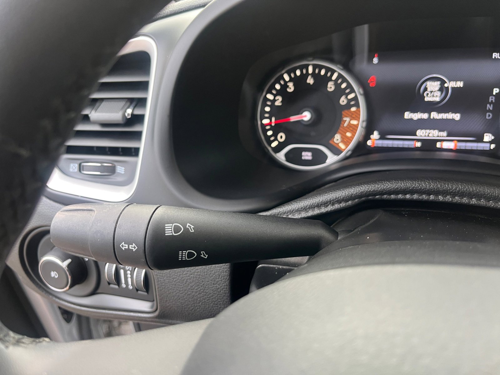 Used 2020 Jeep Renegade Latitude w/ UConnect 8.4 Nav Group image 12