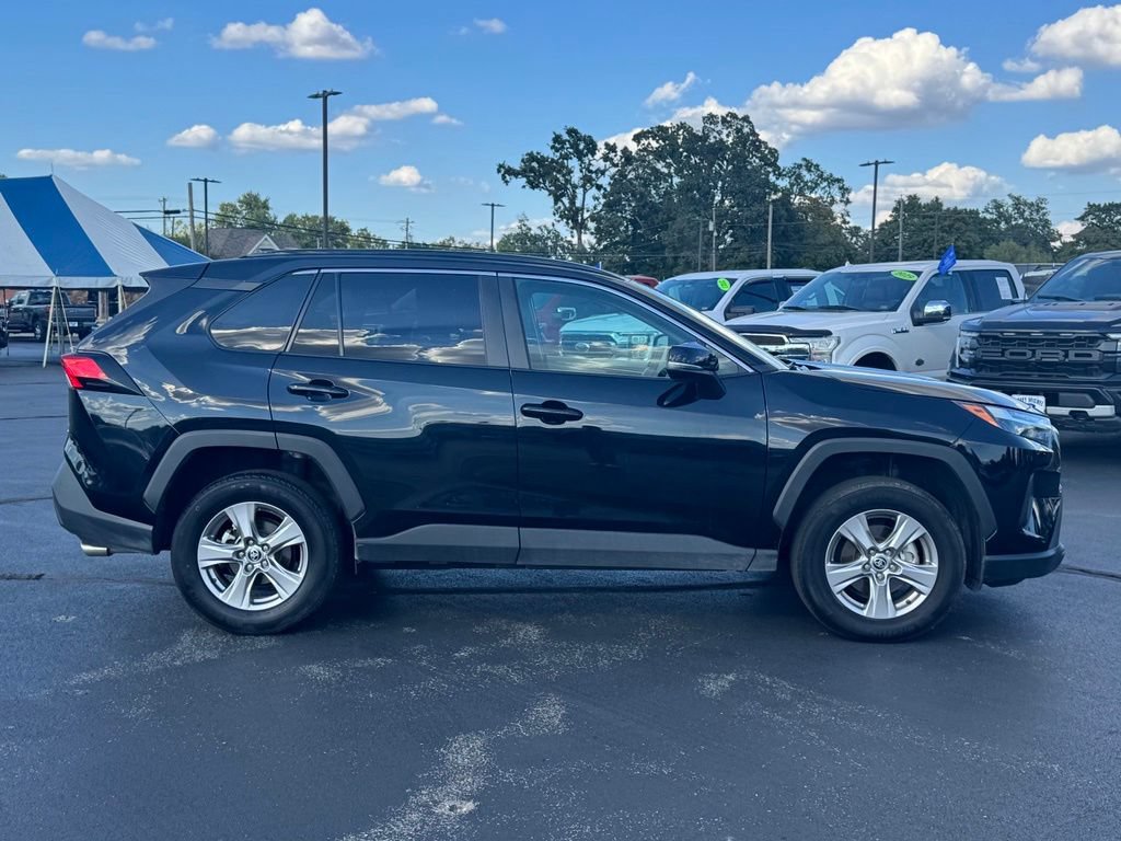 Used 2025 Toyota RAV4 XLE AWD/4WD image 20
