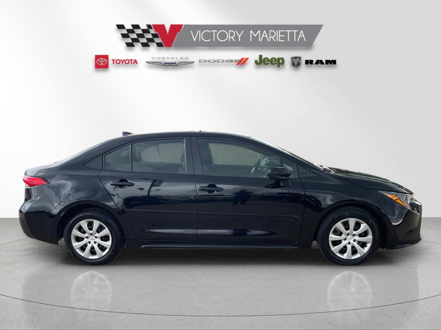 Used 2026 Toyota Corolla LE FWD image 6