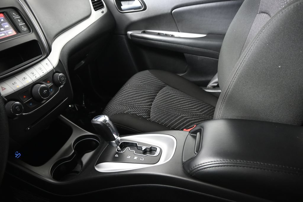 Used 2020 Dodge Journey SE w/ Blacktop Package FWD image 29
