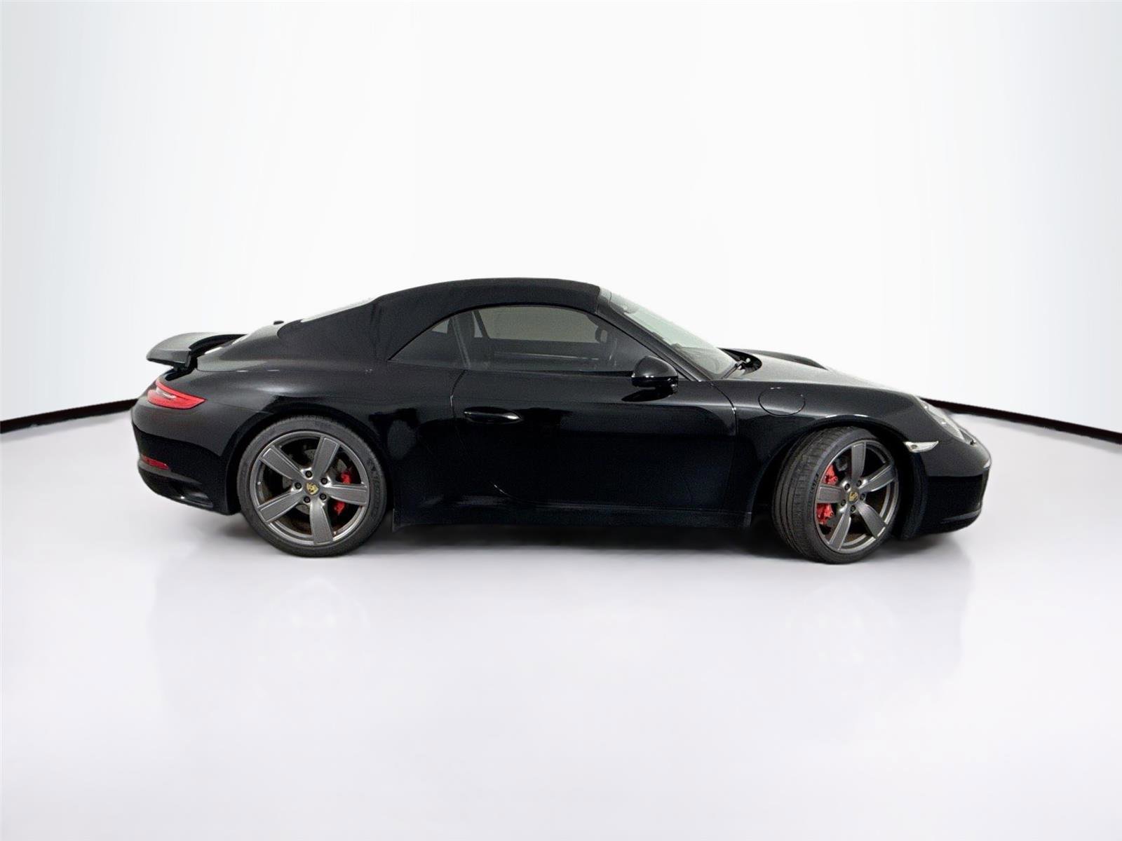 Used 2017 Porsche 911 Carrera S image 4