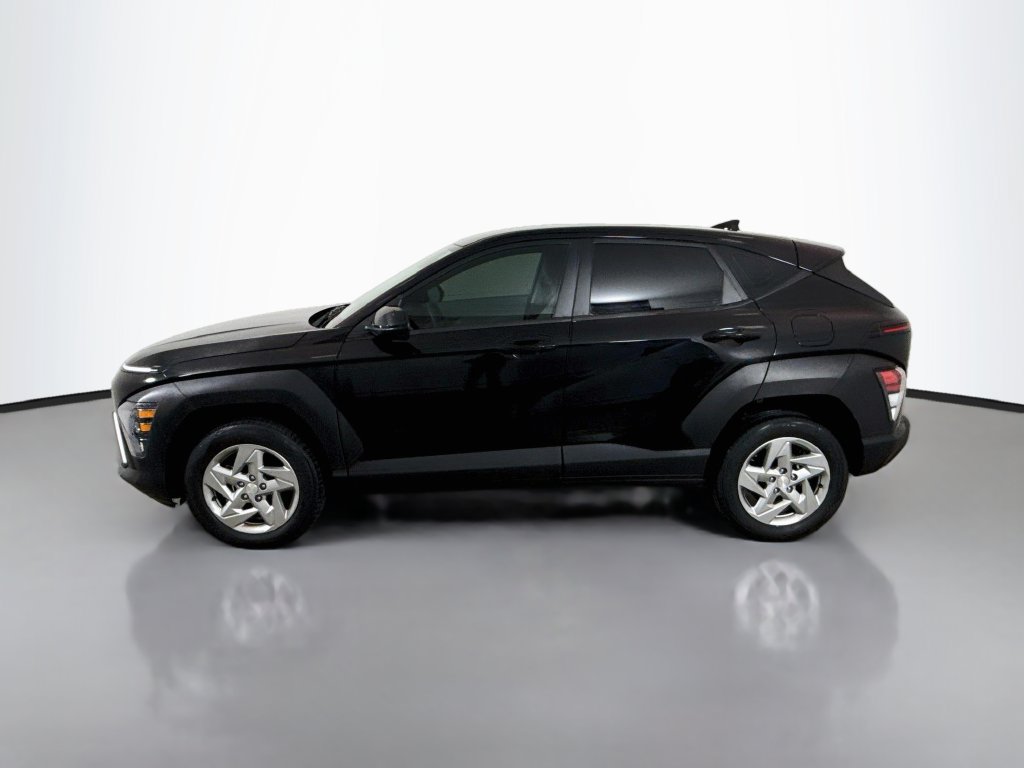 Used 2024 Hyundai Kona SE AWD/4WD image 4