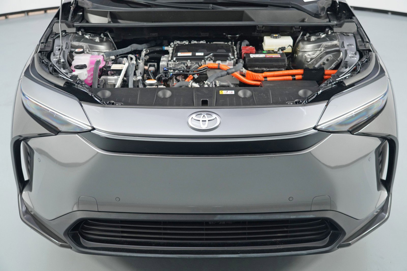 Used 2024 Toyota bZ4X XLE image 5