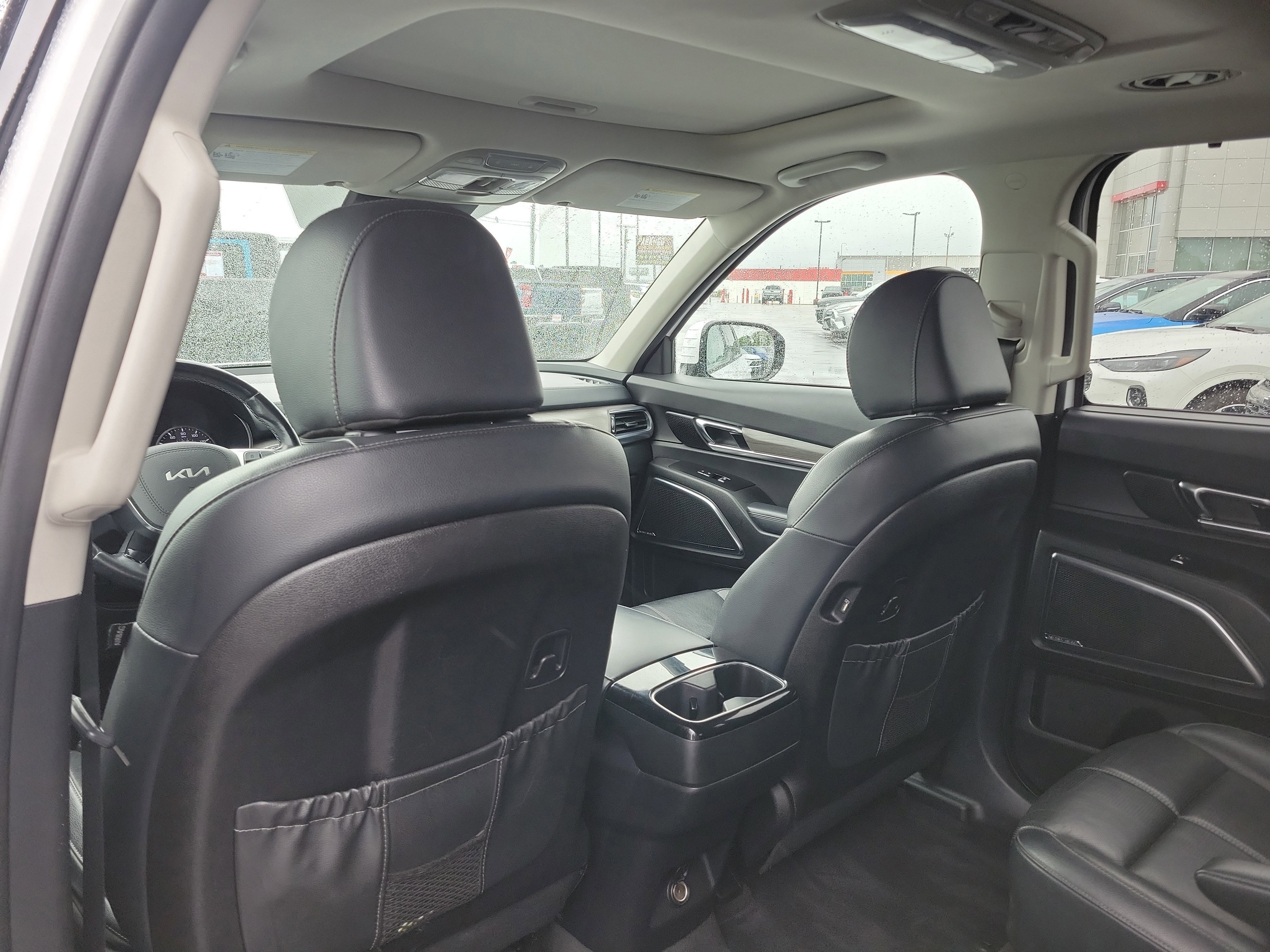 Used 2022 Kia Telluride SX w/ Nightfall Edition Package AWD/4WD image 21