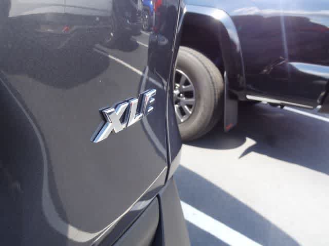 Certified 2025 Toyota RAV4 XLE FWD image 9