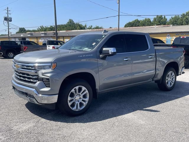 Used 2025 Chevrolet Silverado 1500 LTZ w/ LTZ Premium Package AWD/4WD image 9