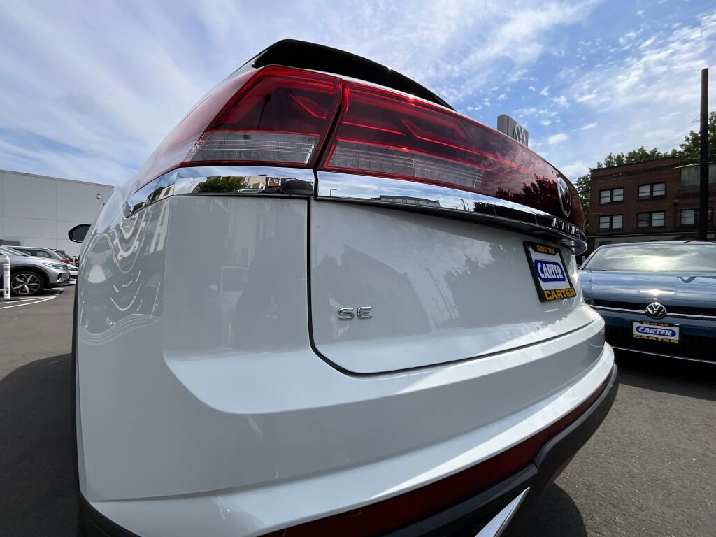 New 2025 Volkswagen Atlas Cross Sport SE image 7