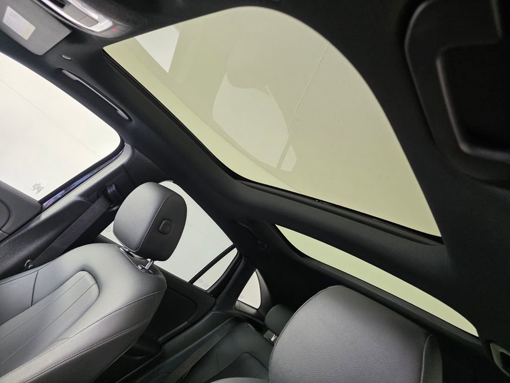 Certified 2025 Mercedes-Benz GLA 250 image 12