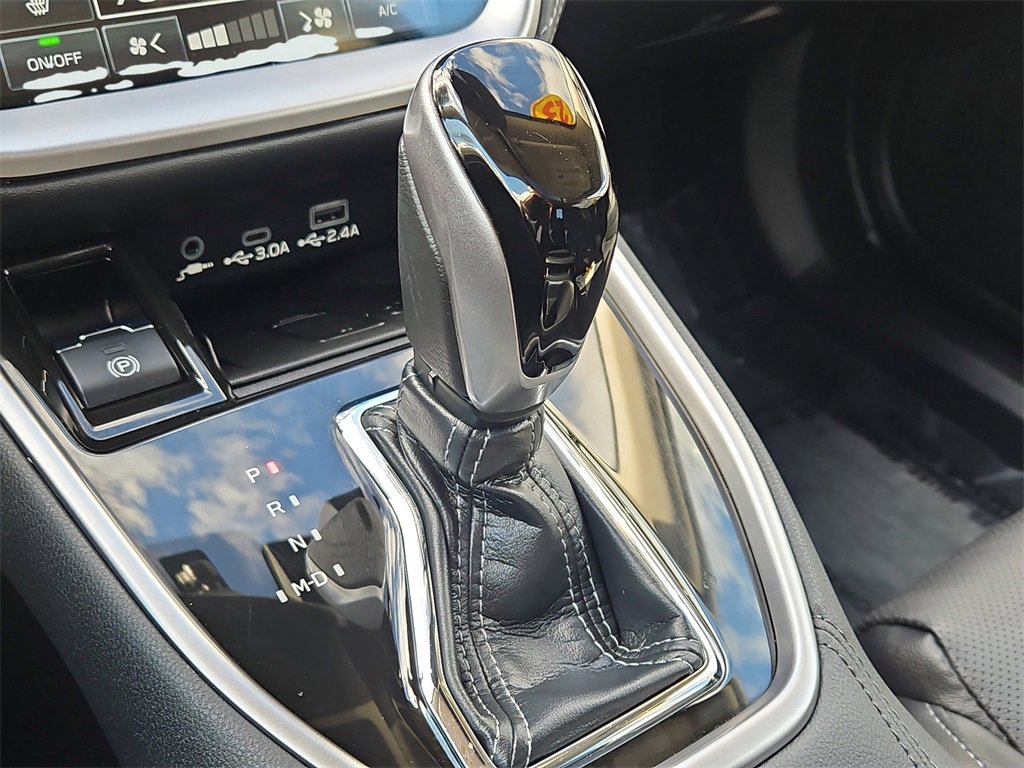 Used 2023 Subaru Outback Limited image 33