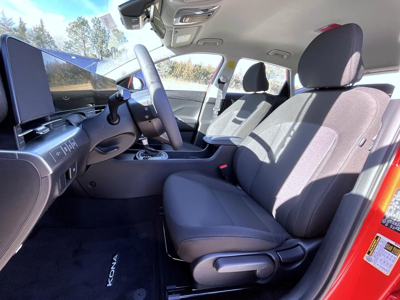 New 2026 Hyundai Kona SE image 11