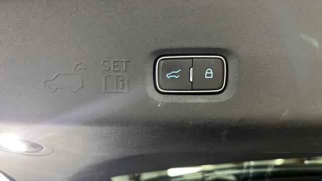 Used 2025 Ford Expedition Max Platinum w/ Stealth Appearance Package AWD/4WD image 31