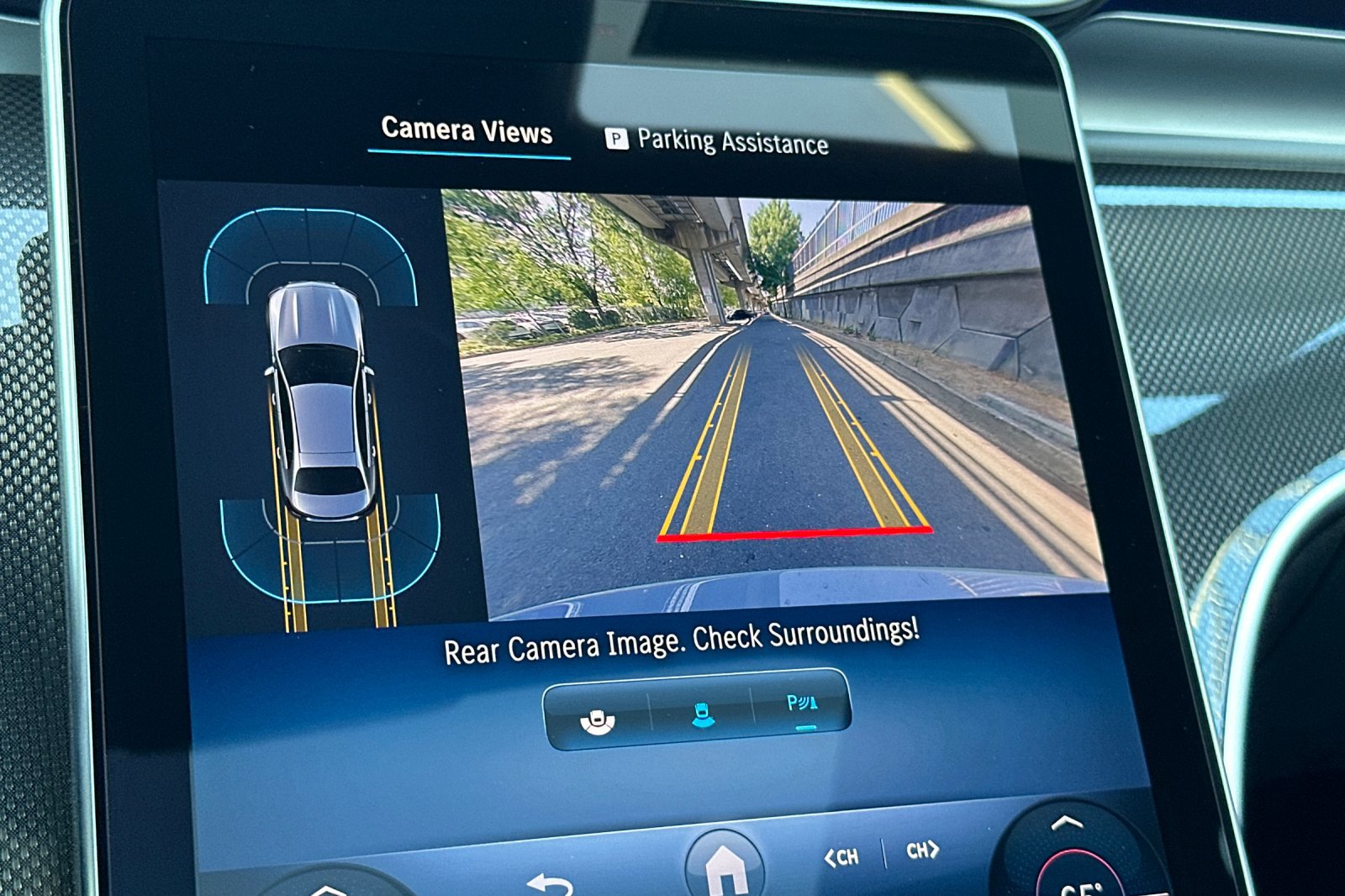 New 2025 Mercedes-Benz C 300 Sedan image 14