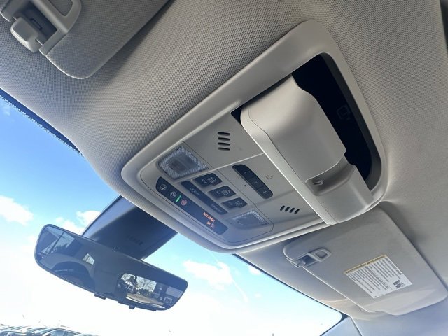 Certified 2023 Buick Enclave Avenir w/ Avenir Technology Package image 27