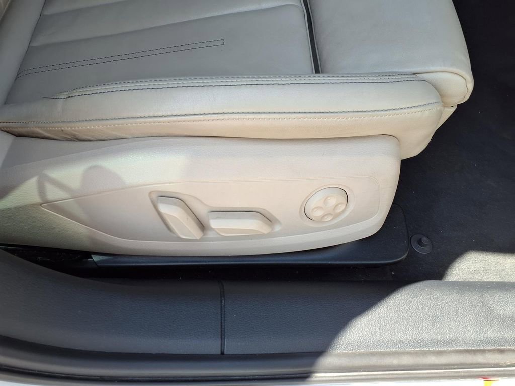 Used 2022 Audi A4 2.0T Premium Plus image 12