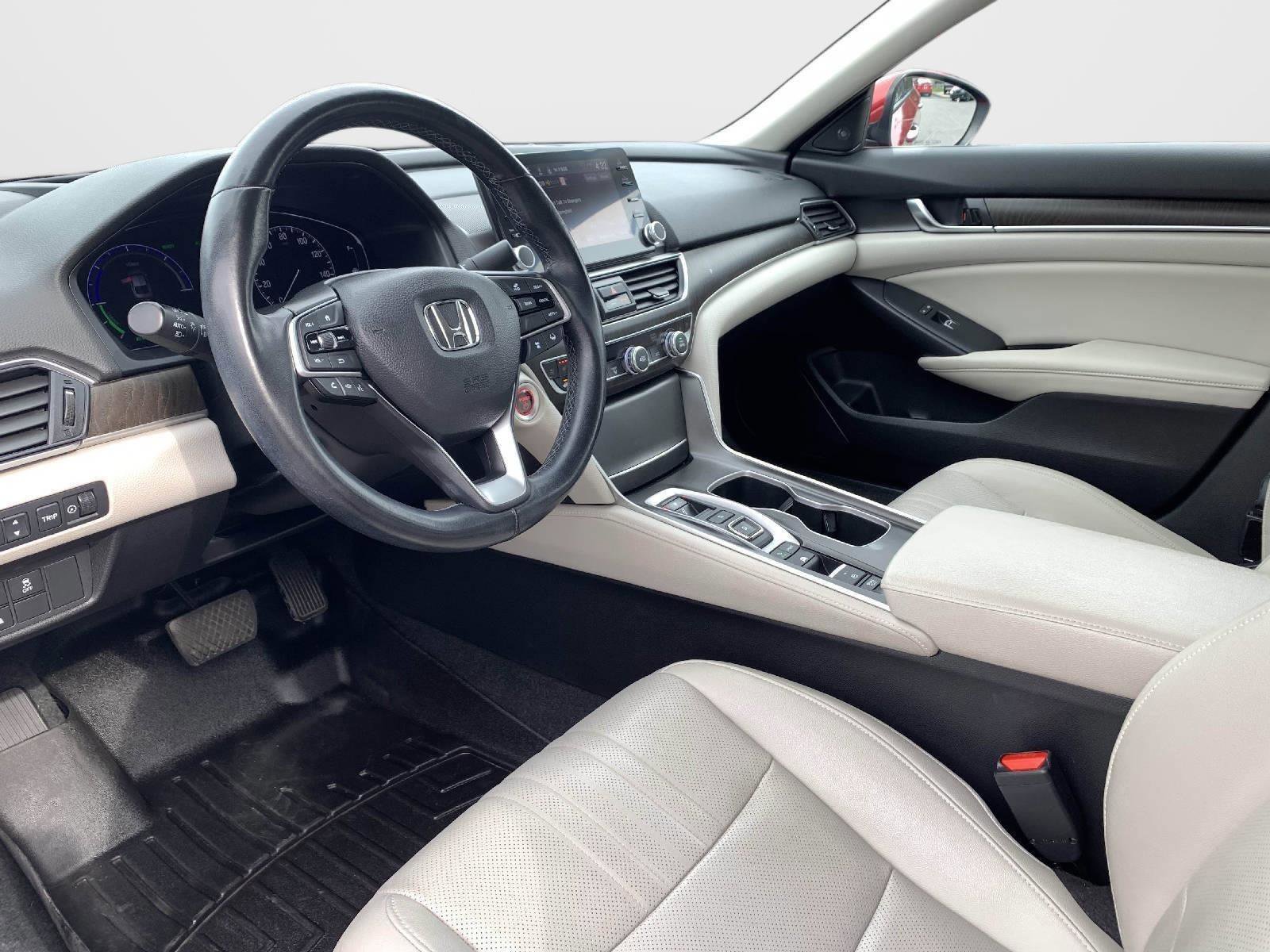 Used 2020 Honda Accord Touring image 36
