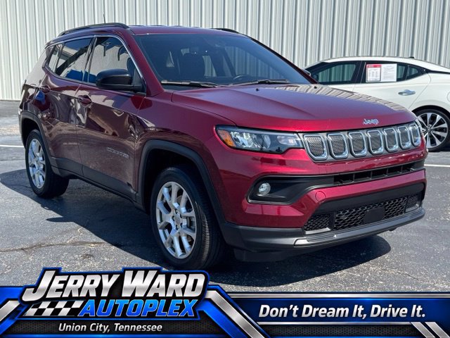 Used 2022 Jeep Compass Latitude AWD/4WD image 1