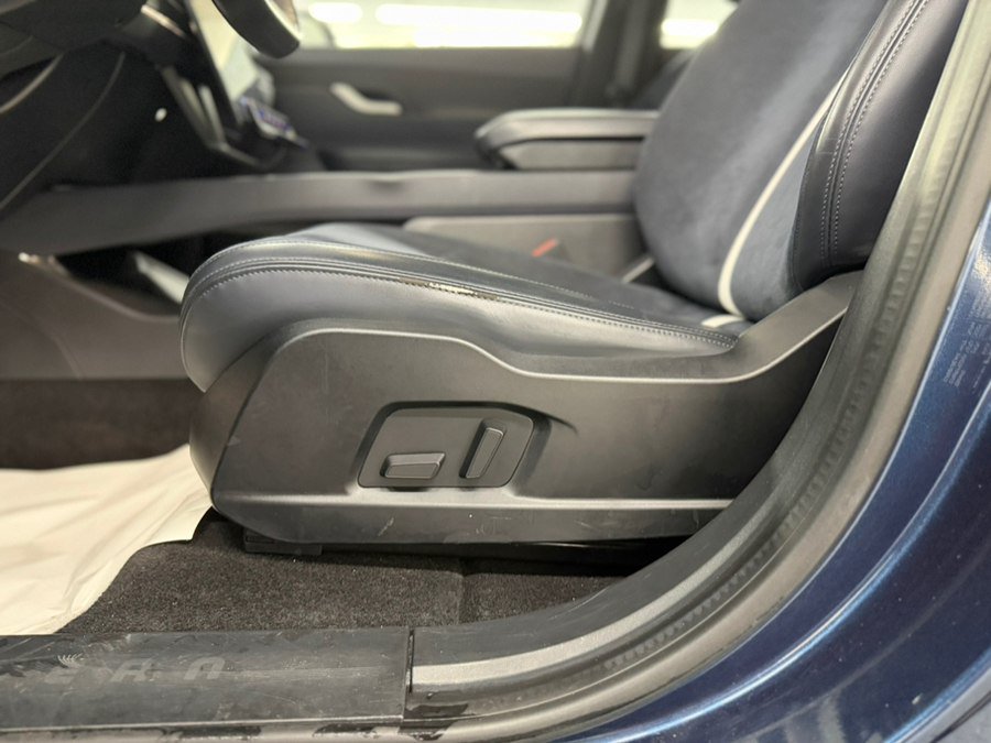 Used 2023 Fisker Ocean One AWD/4WD image 28