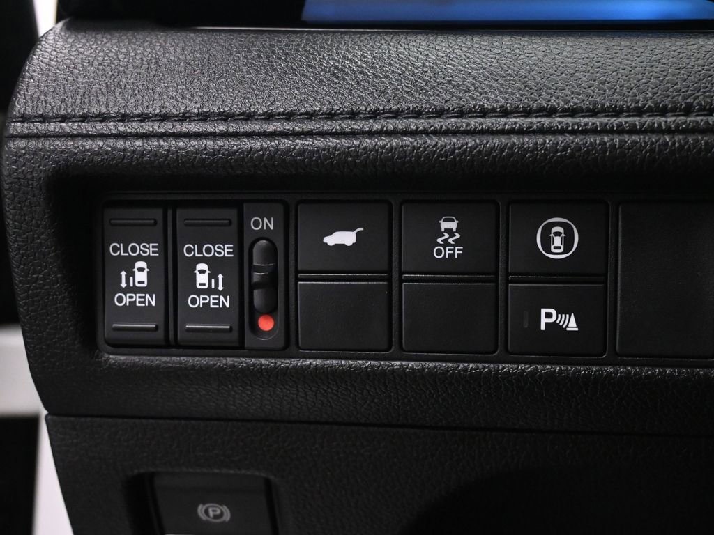 Used 2023 Honda Odyssey Elite image 37
