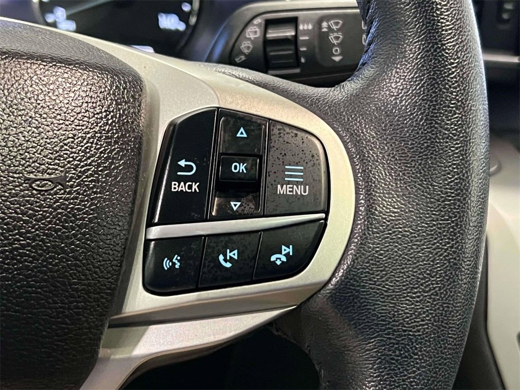 Used 2022 Ford Explorer XLT w/ Equipment Group 202A image 25