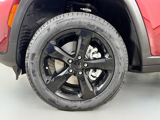 New 2025 Jeep Grand Cherokee L Limited w/ Luxury Tech Group II image 37