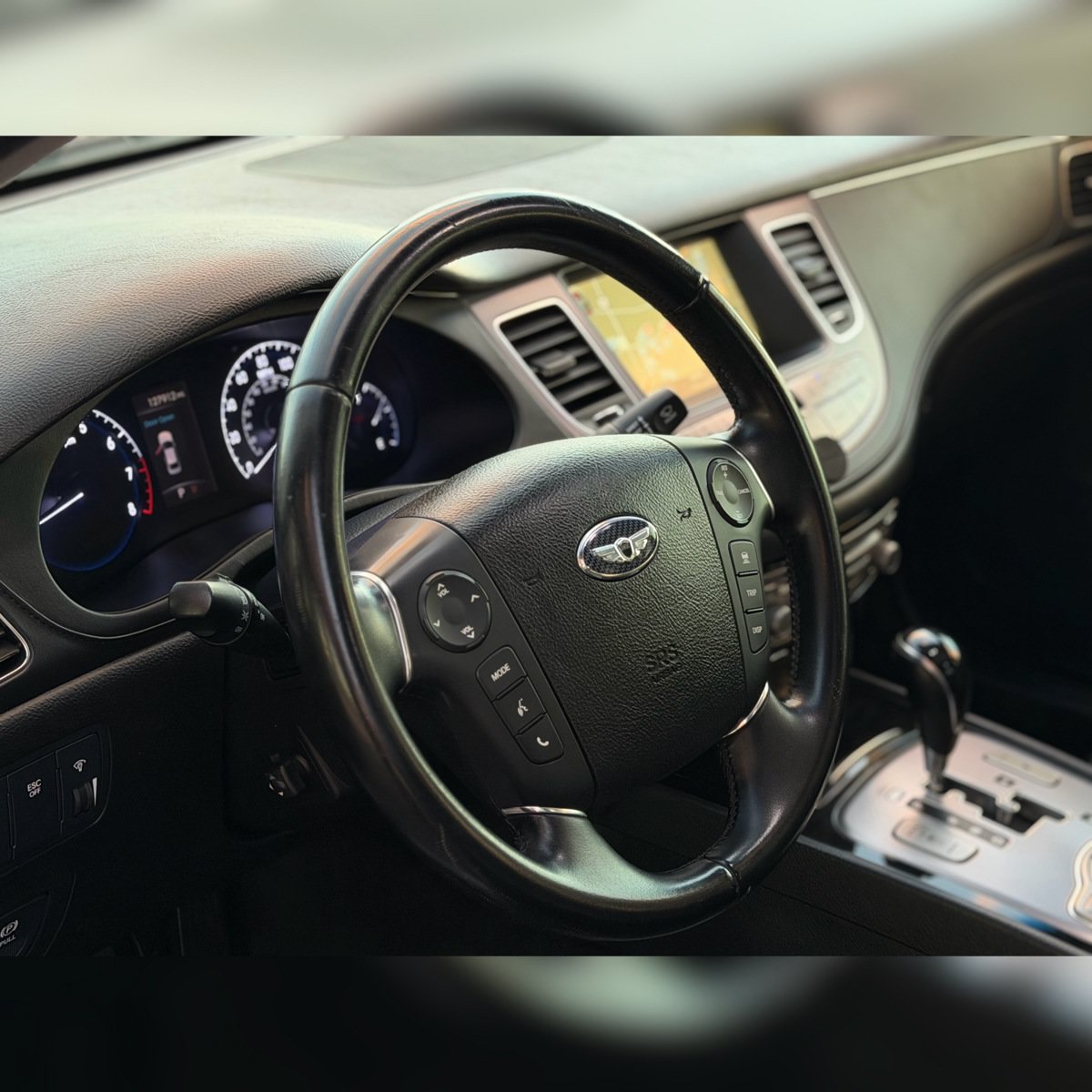 Used 2013 Hyundai Genesis 5.0 R-Spec RWD image 5