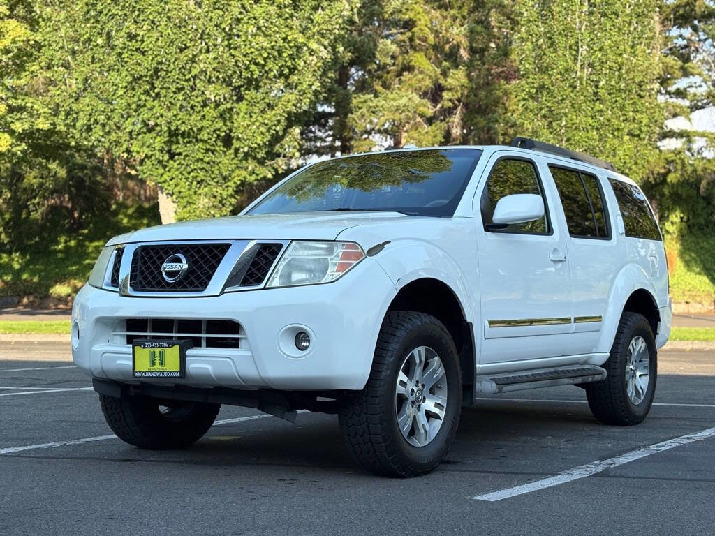 Used 2011 Nissan Pathfinder Silver w/ Protection Pkg
