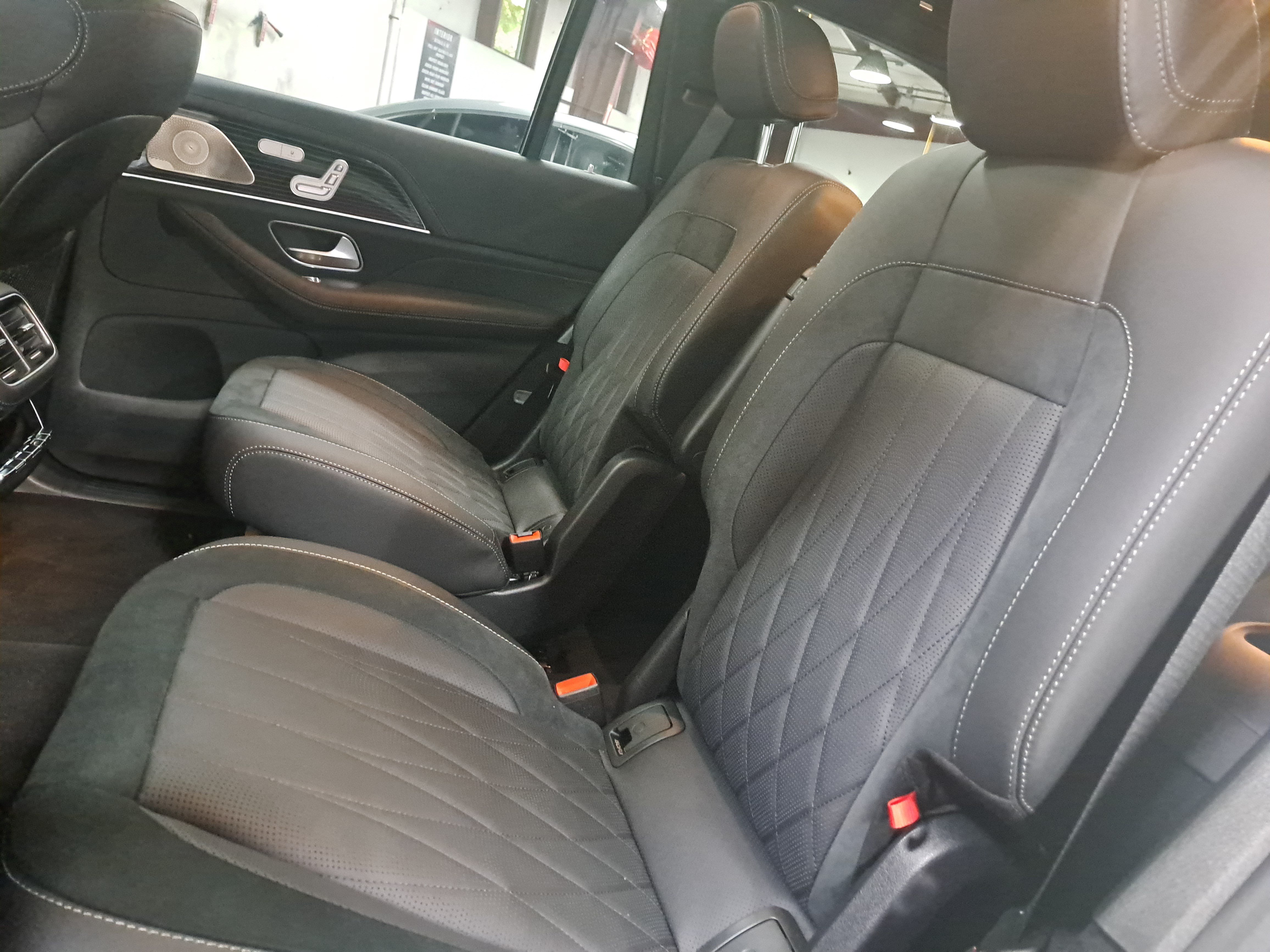 New 2026 Mercedes-Benz GLS 63 AMG 4MATIC image 15