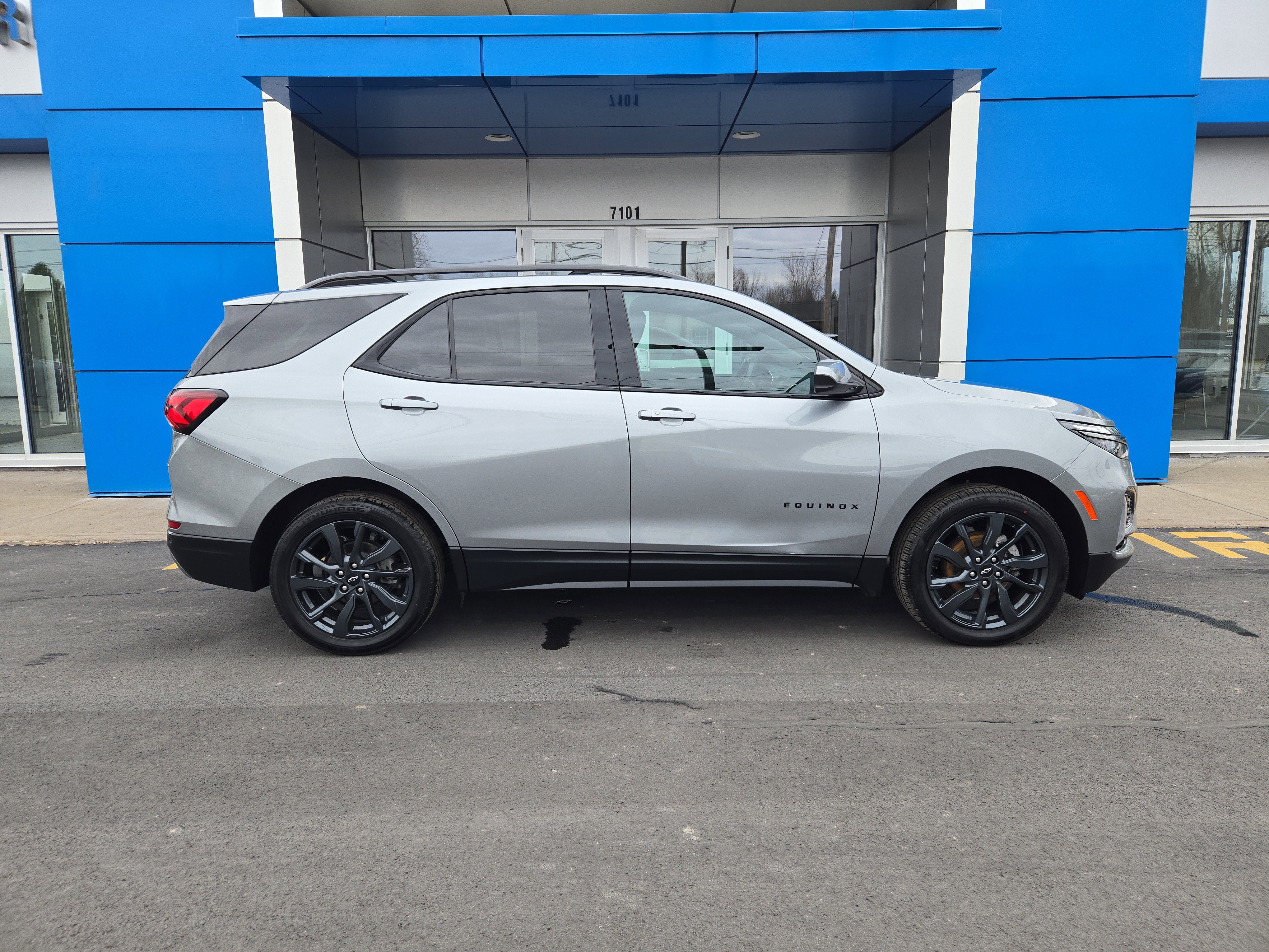 Certified 2023 Chevrolet Equinox RS image 16