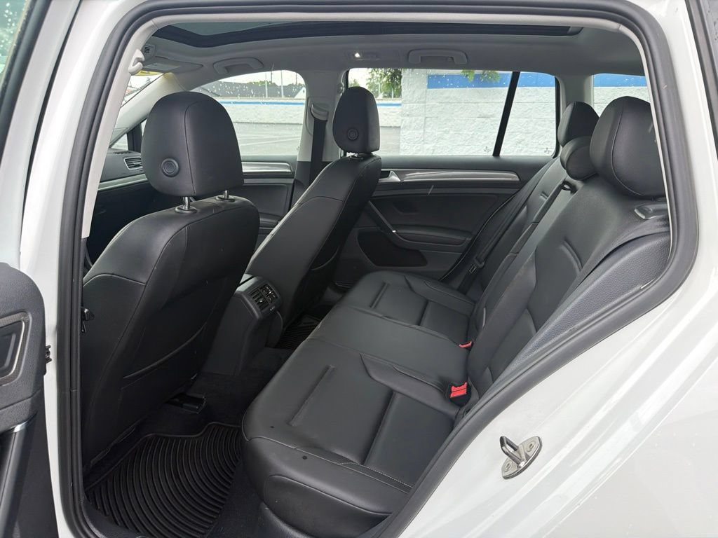 Used 2017 Volkswagen Golf Alltrack S AWD/4WD image 18