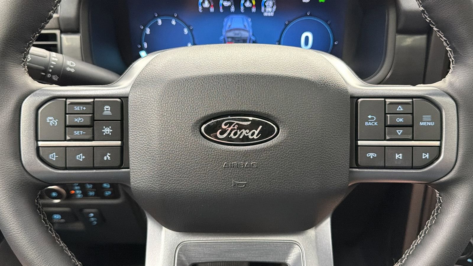 Used 2025 Ford F150 Lariat AWD/4WD image 26