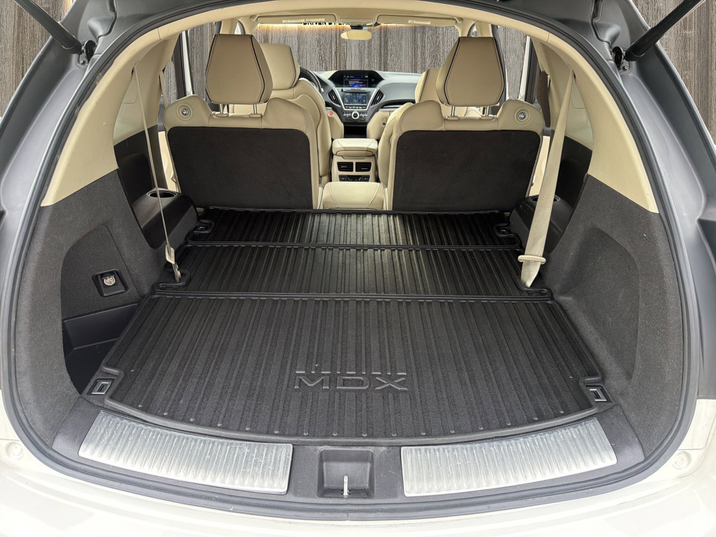 Used 2017 Acura MDX SH-AWD w/ Advance Package image 37