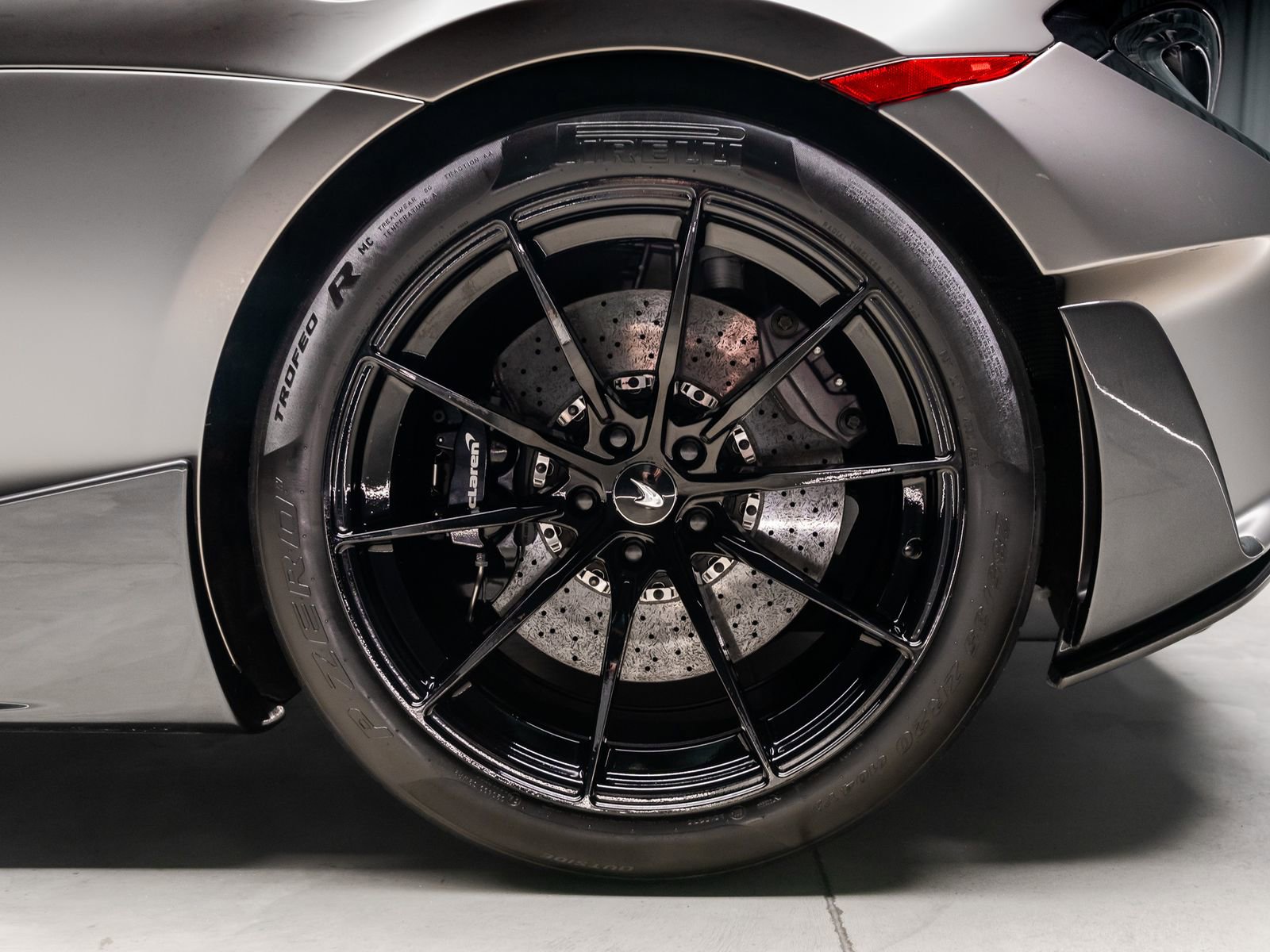 Used 2019 McLaren 600LT RWD image 31