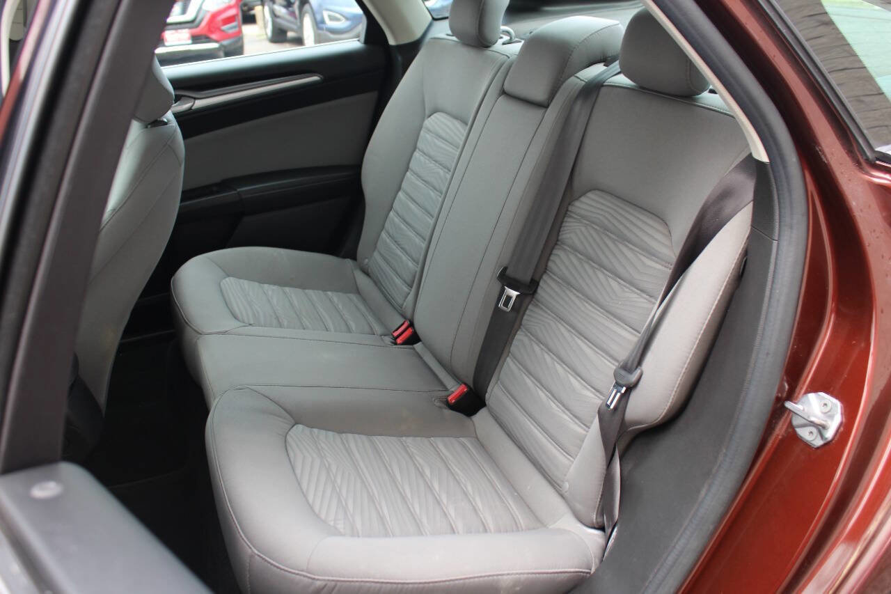 Used 2016 Ford Fusion S FWD image 13