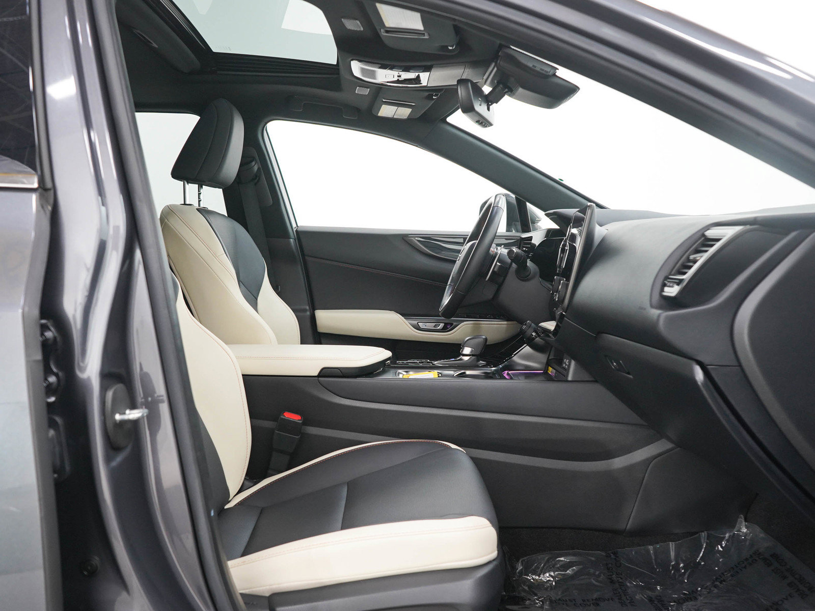 Used 2022 Lexus NX 350h AWD image 11
