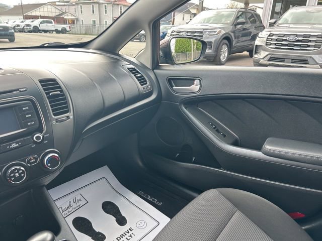 Used 2018 Kia Forte LX w/ LX Rear Camera Package image 23