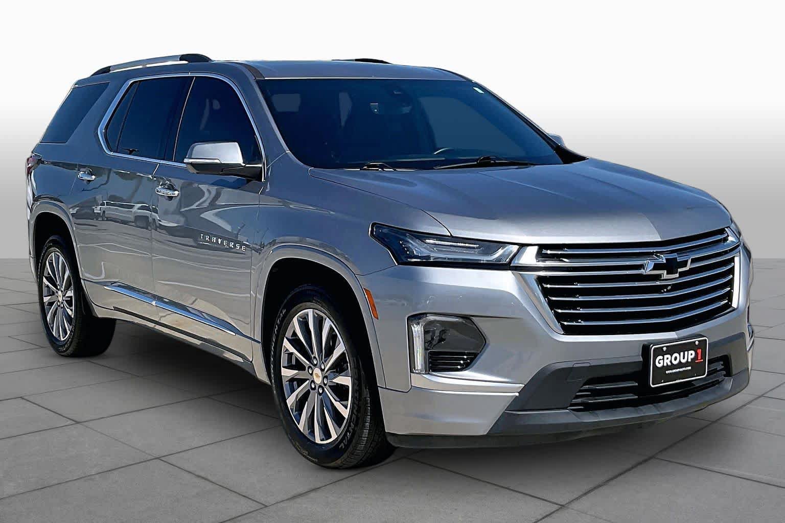 Used 2023 Chevrolet Traverse Premier AWD/4WD image 3
