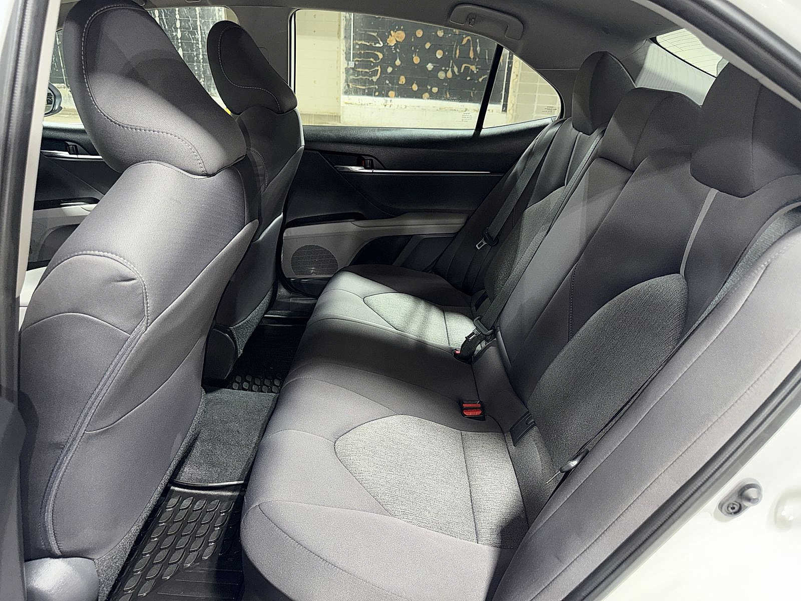 Used 2021 Toyota Camry LE FWD image 17