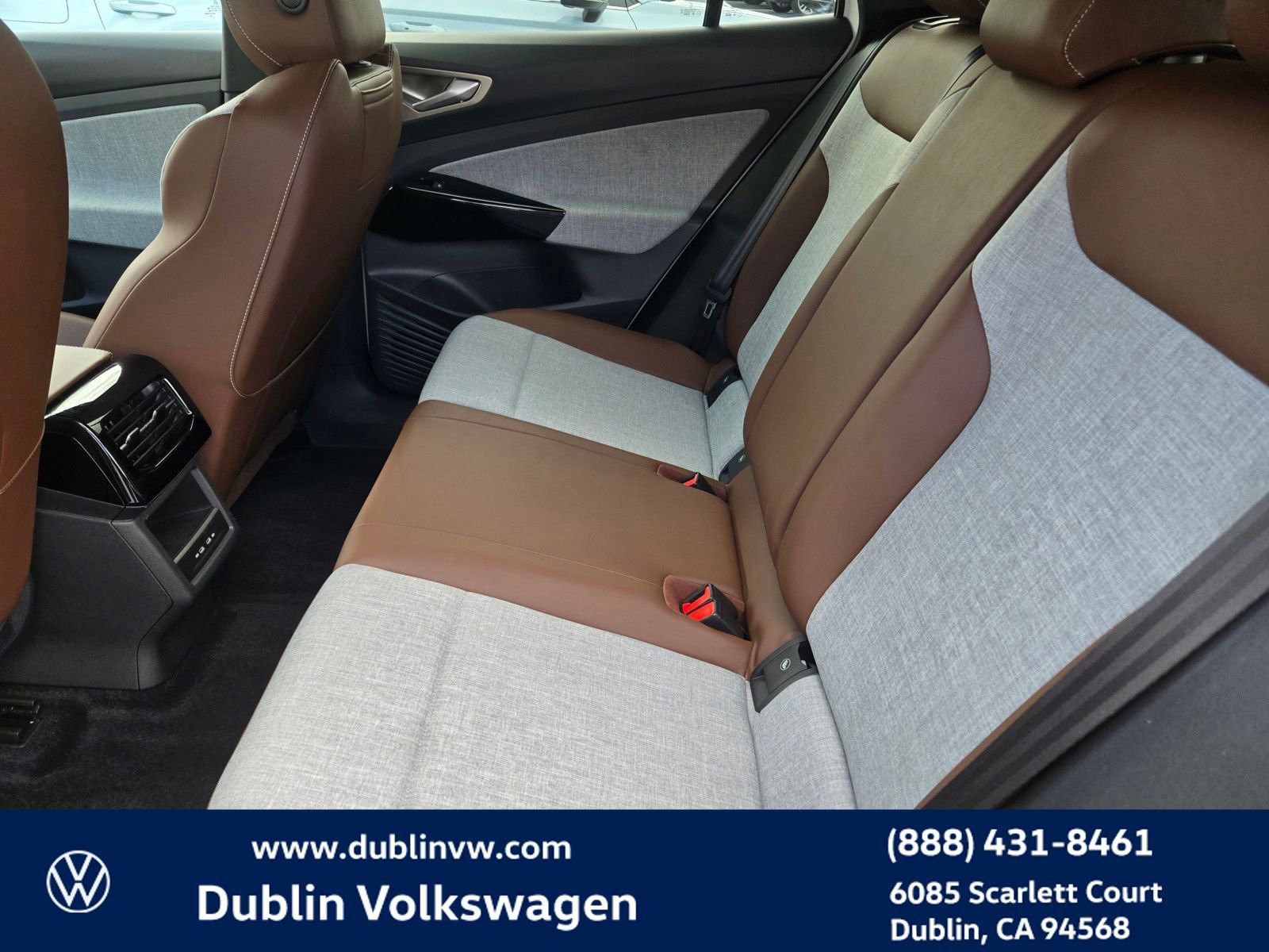 Used 2023 Volkswagen ID.4 Pro image 11