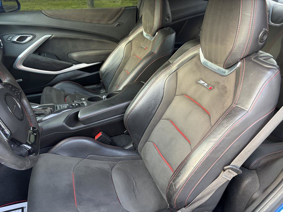 Used 2018 Chevrolet Camaro ZL1 RWD image 12