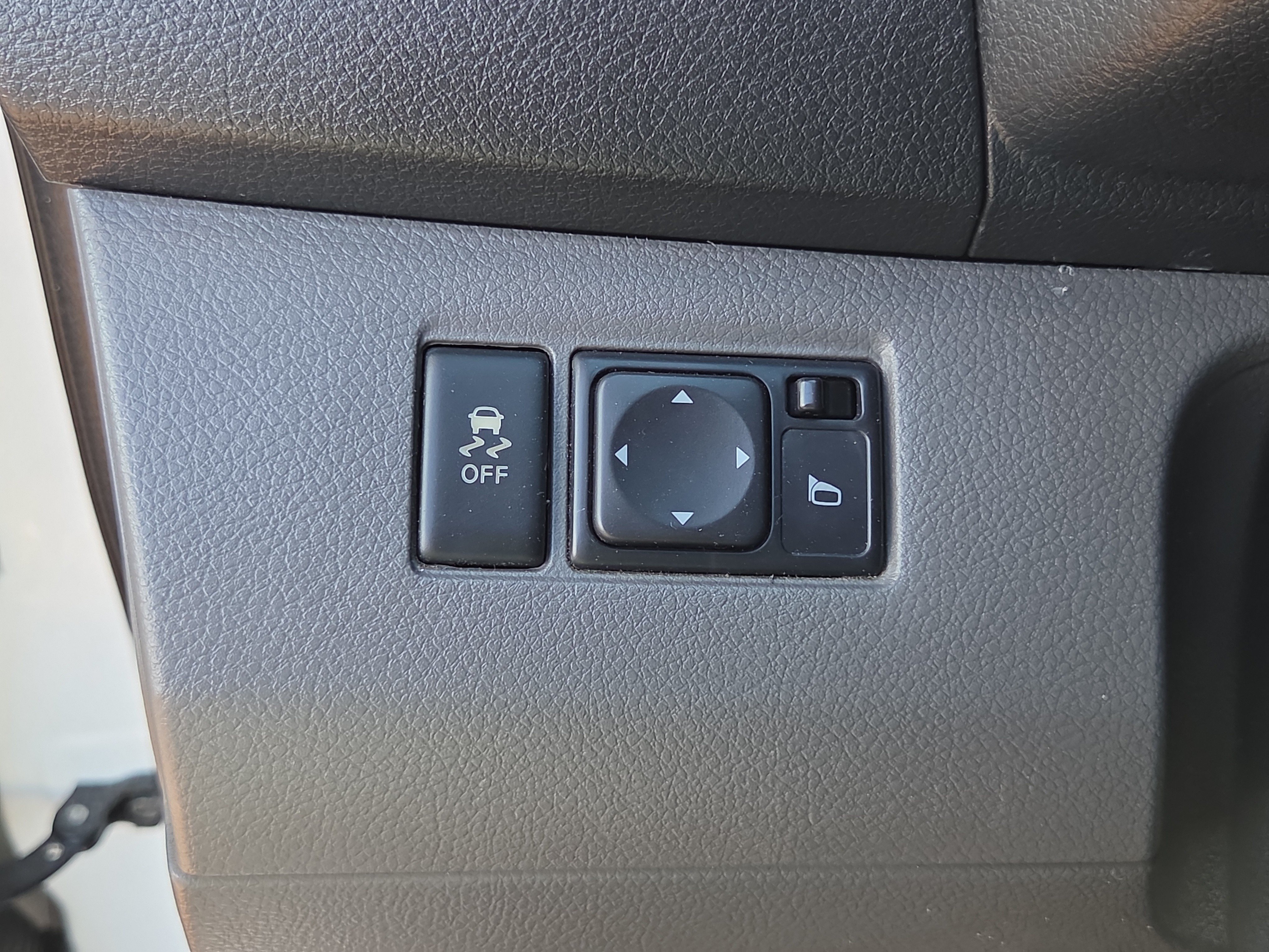 Used 2017 Nissan NV200 SV FWD image 23